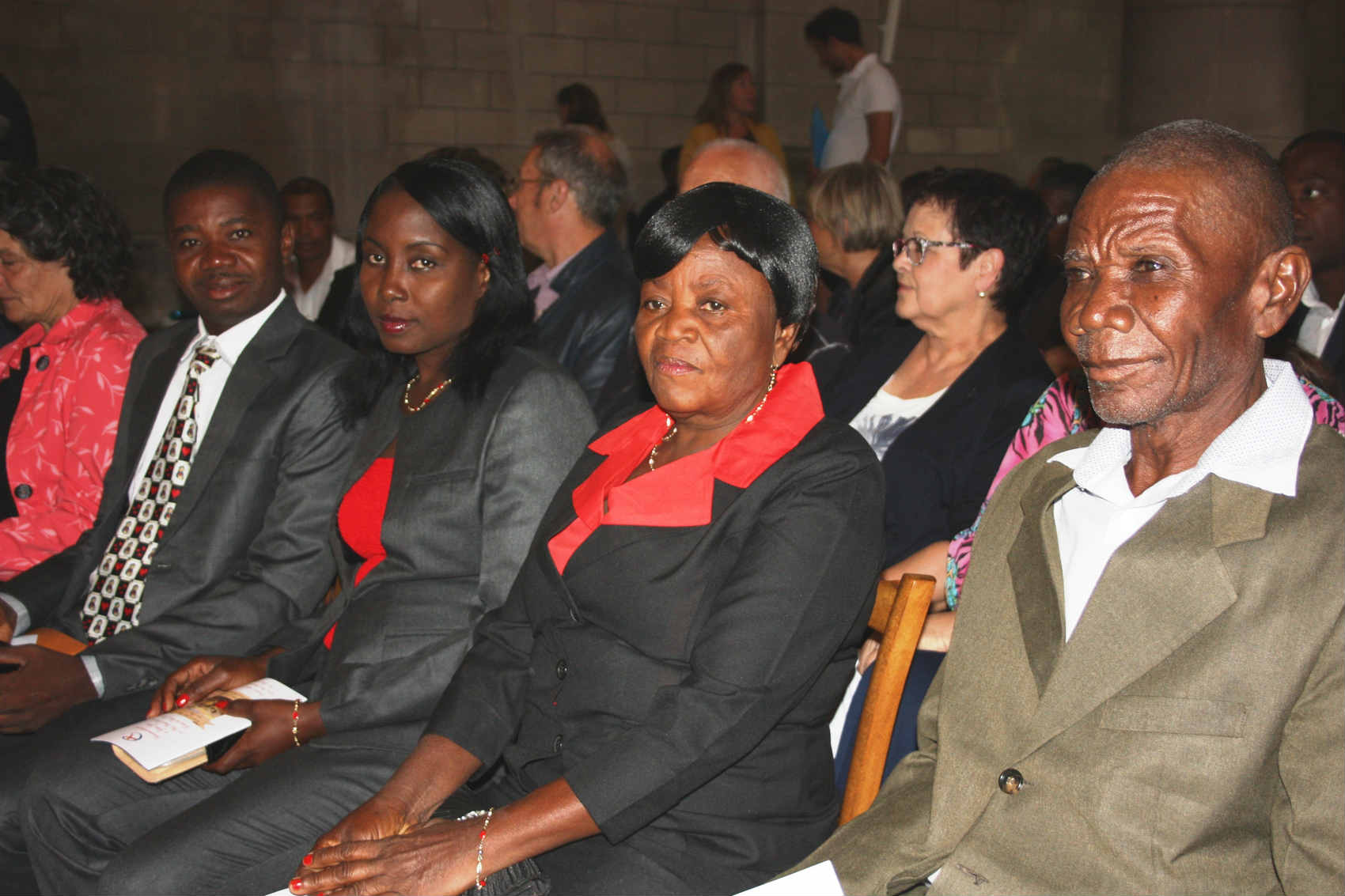 Ordination presbytérale de Gilbert Julien fc le 3 septembre 2017 à Saint Ouen (France)