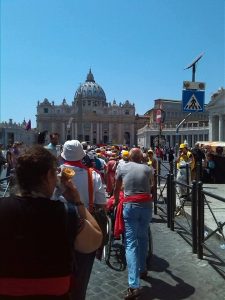 Pèlerinage des précaires à Rome avec la Fraternité de la Pierre d’angle juillet 2016