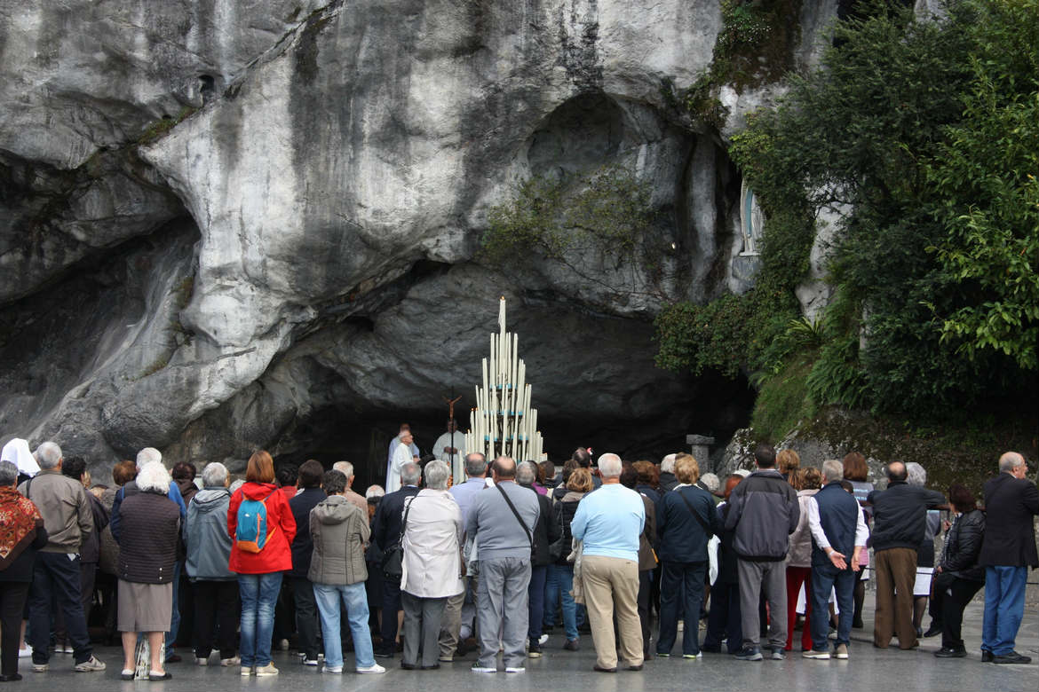 La grotte de Lourdes