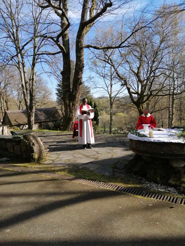 Confinement et Semaine sainte 2020 à la cité Saint Pierre à Lourdes