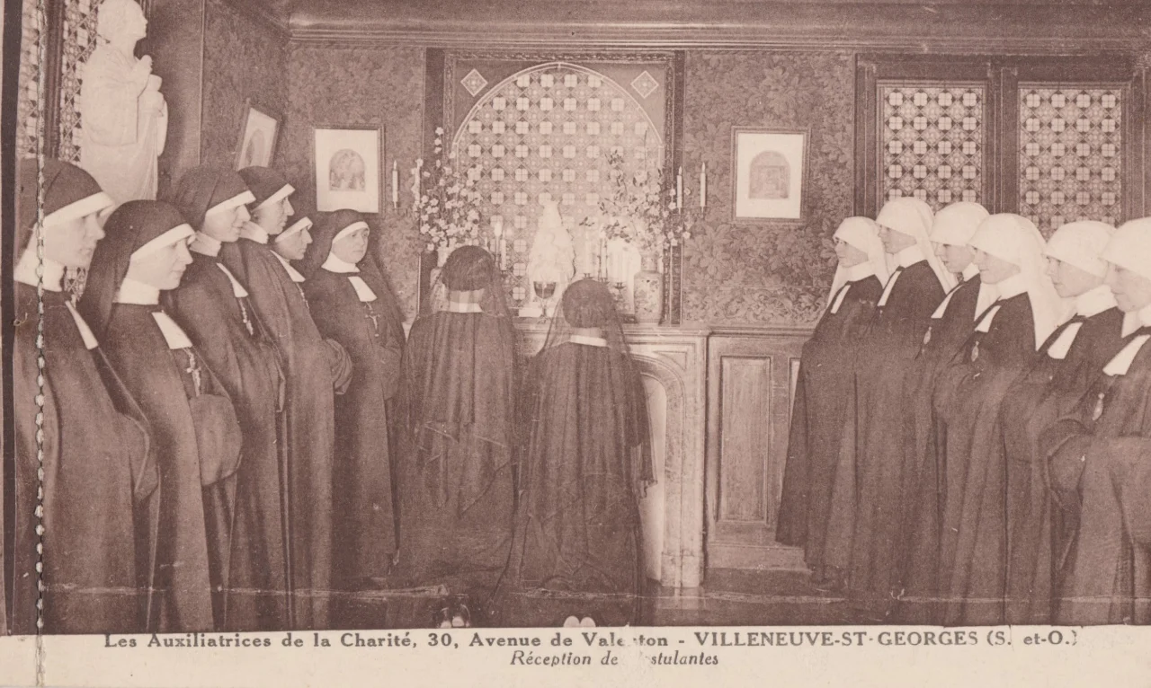Soeurs Auxiliatrices de la Charité en 1903 - Crédit Fils de la Charité