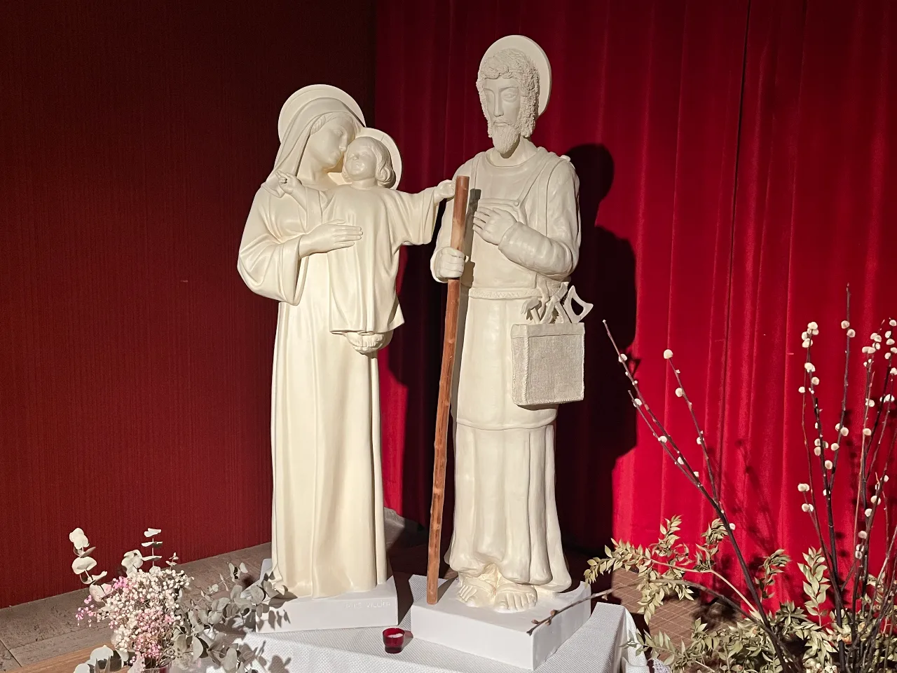 Statue de la Sainte-Famille de l'église Saint-Aubin - Crédit Florence Krasowski